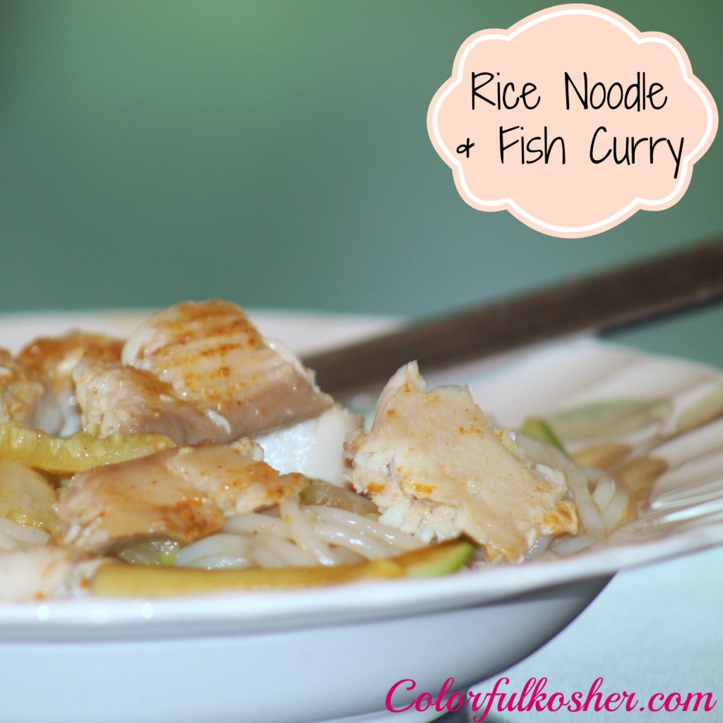 Rice Noodles Curry with Fish and Vegetables